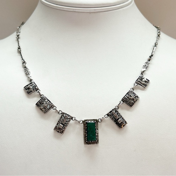 Stunning Vintage Peruvian Jade Tumi Storyteller Sterling Silver Necklace - Picture 4 of 16